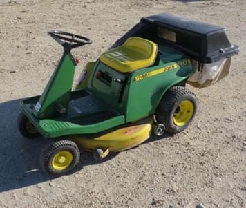 SOLD John Deere 68 Lot No. 23052 Other Equipment with 30 inches Tractor Zoom
